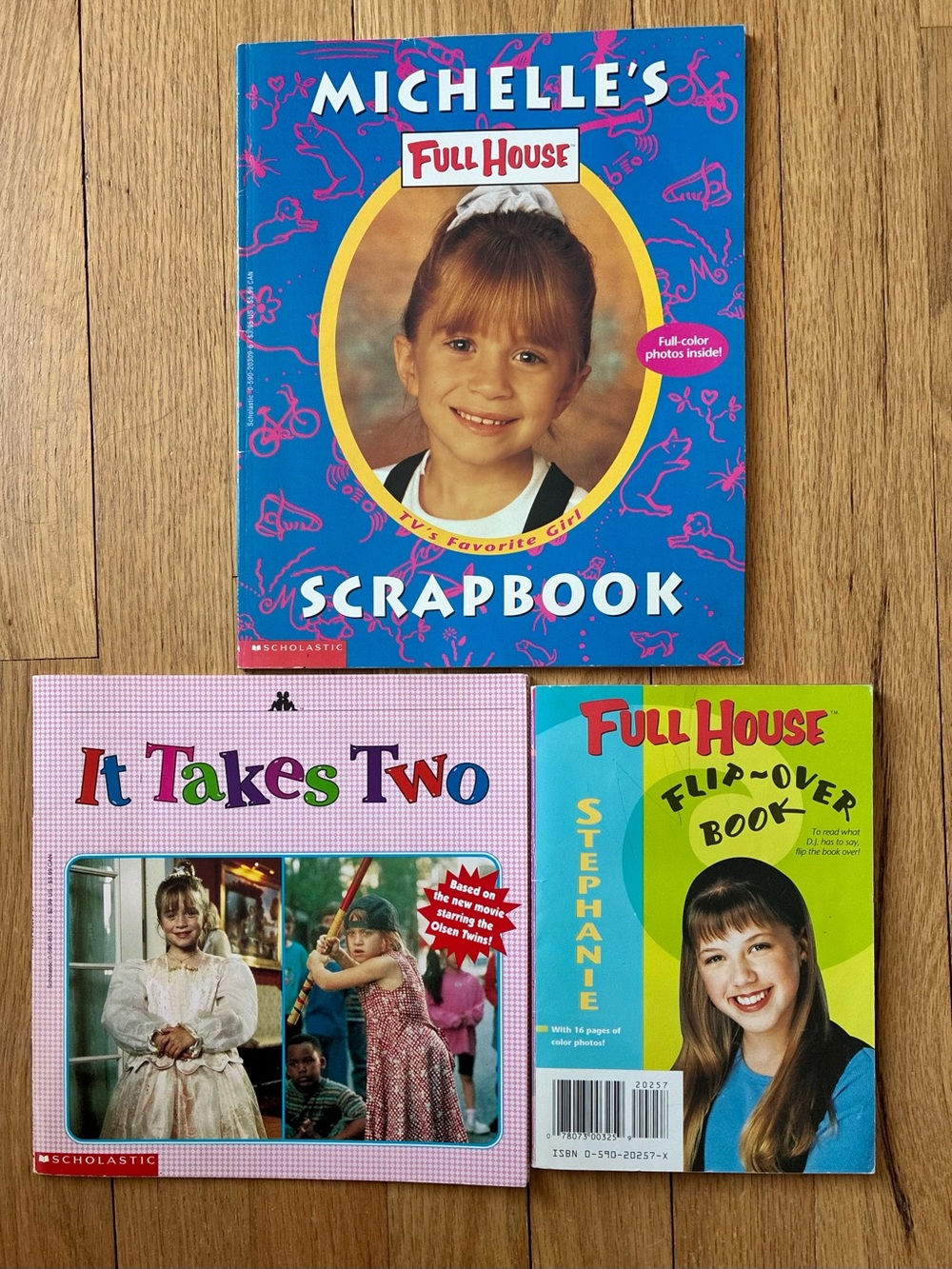 Full House/Olsen twins 3 Books.  Softcover, 90’s. Full color photos in all books
